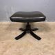 Fauteuil pivotant Skalma avec repose-pieds design danois