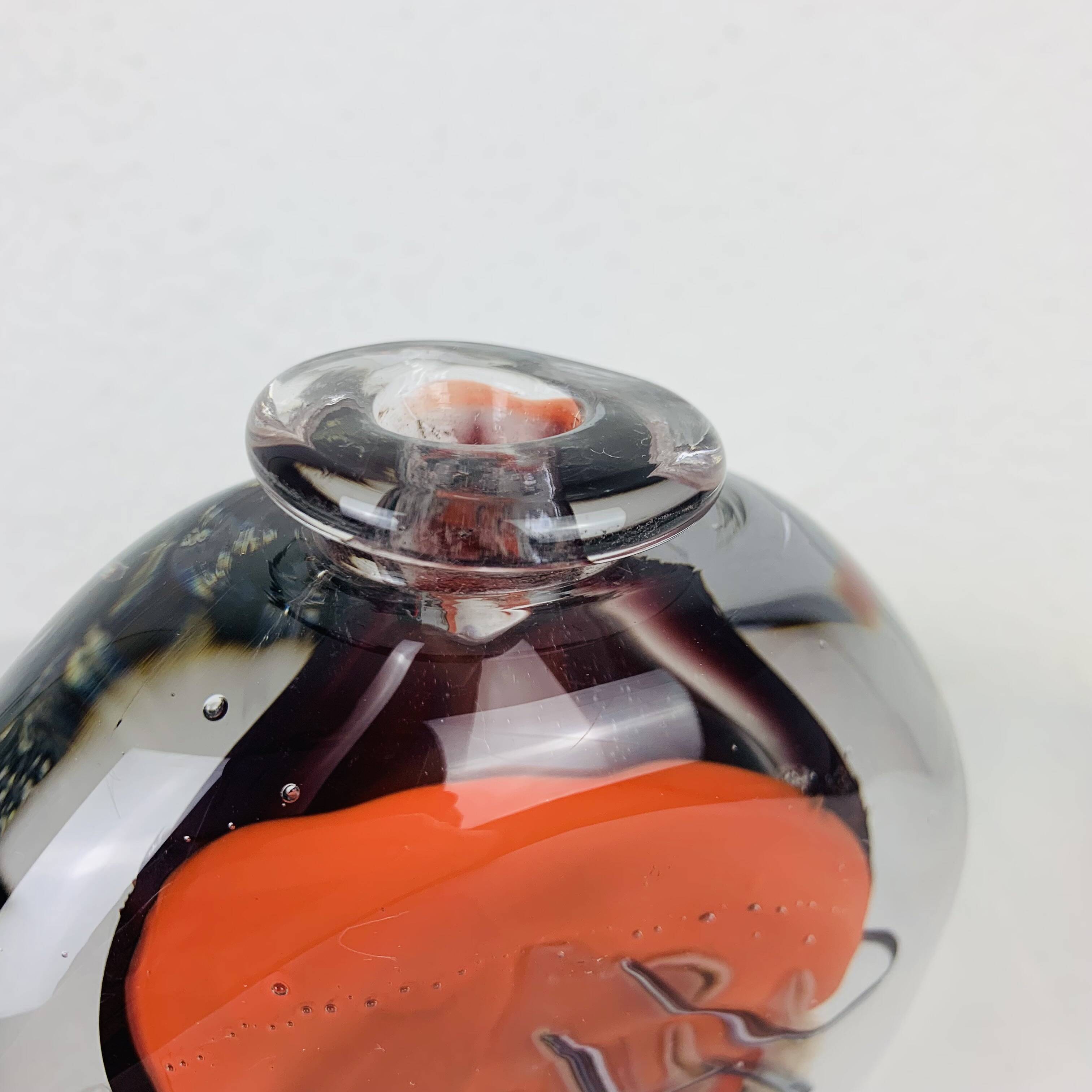 Blown glass vase by François Le Lonquer 1985