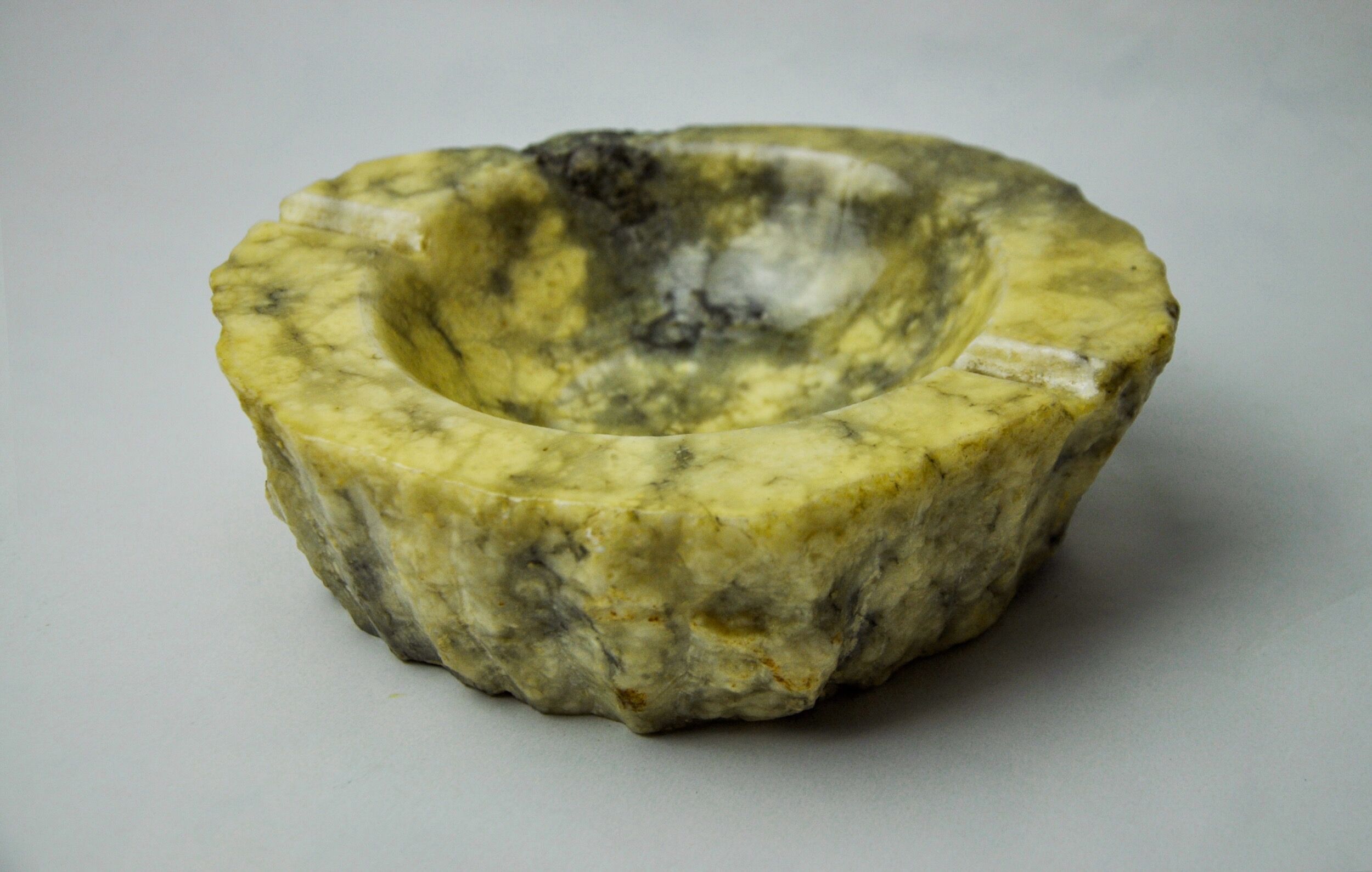 Yellow alabaster ashtray by Romano Bianchi, Italy, 1970
