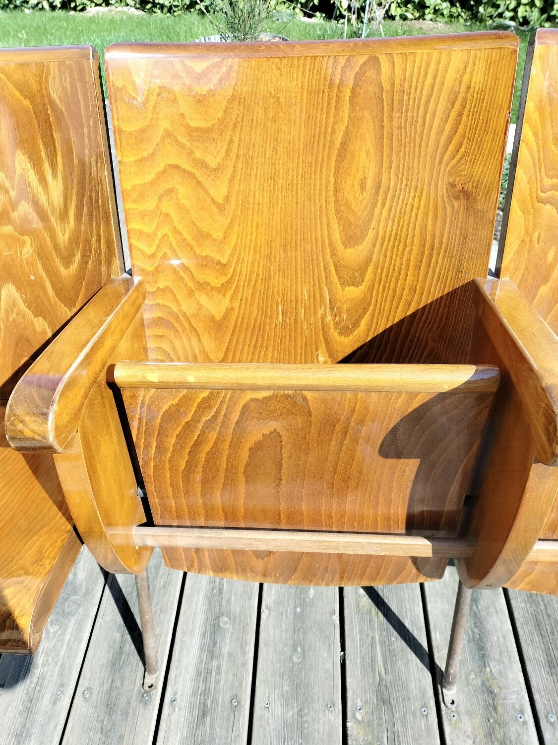 Parretti cinema chairs