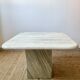Table basse carré en marbre italien