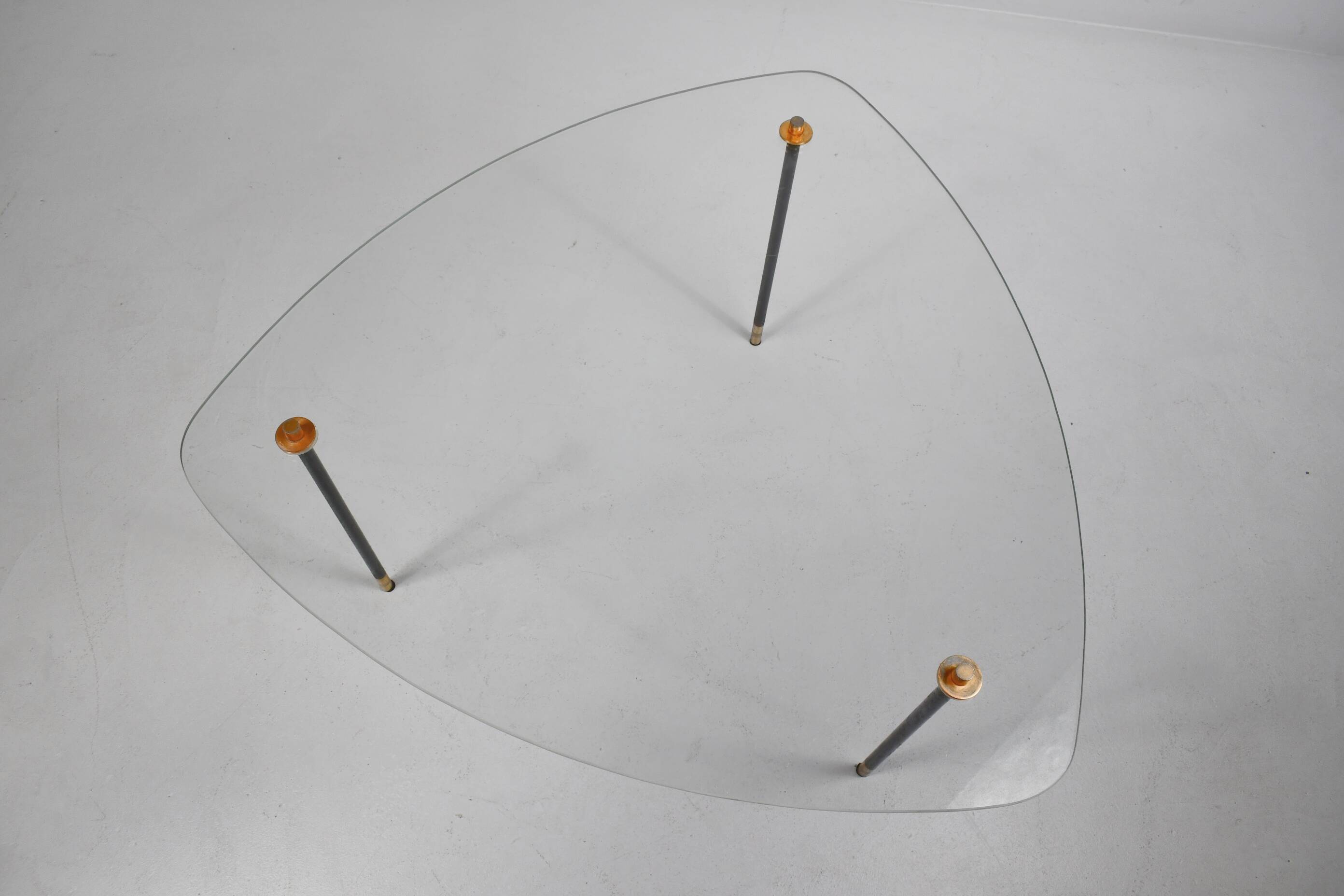 Table d'appoint. France années 1950.