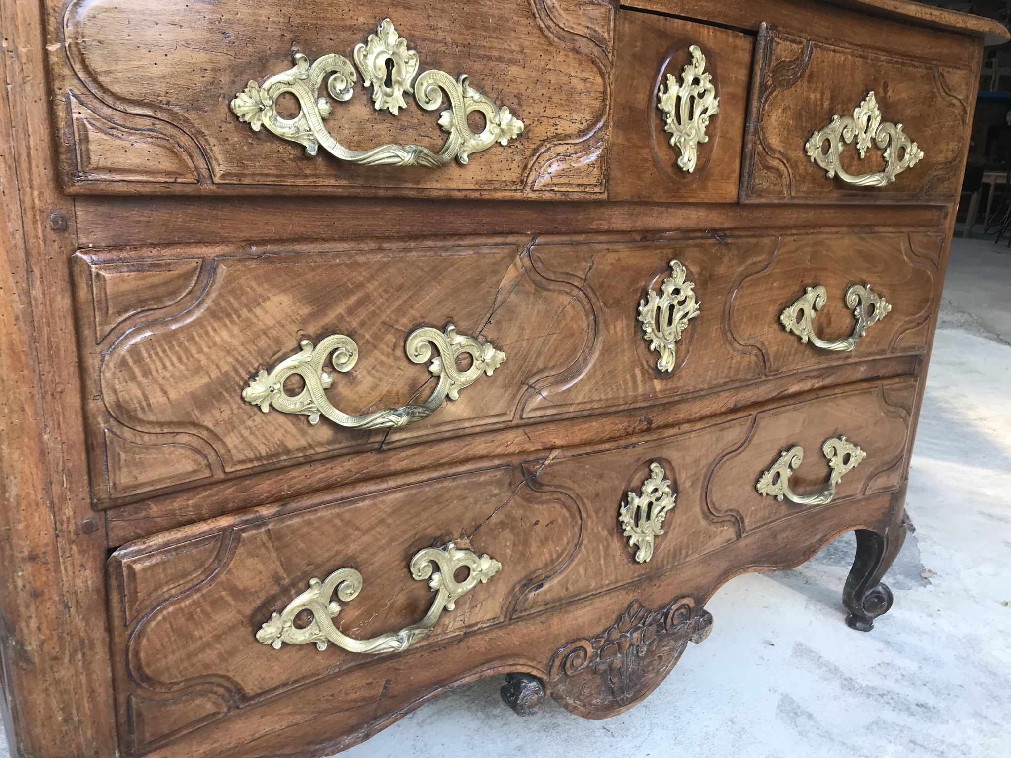 Parisian dresser Louis XV 18th era