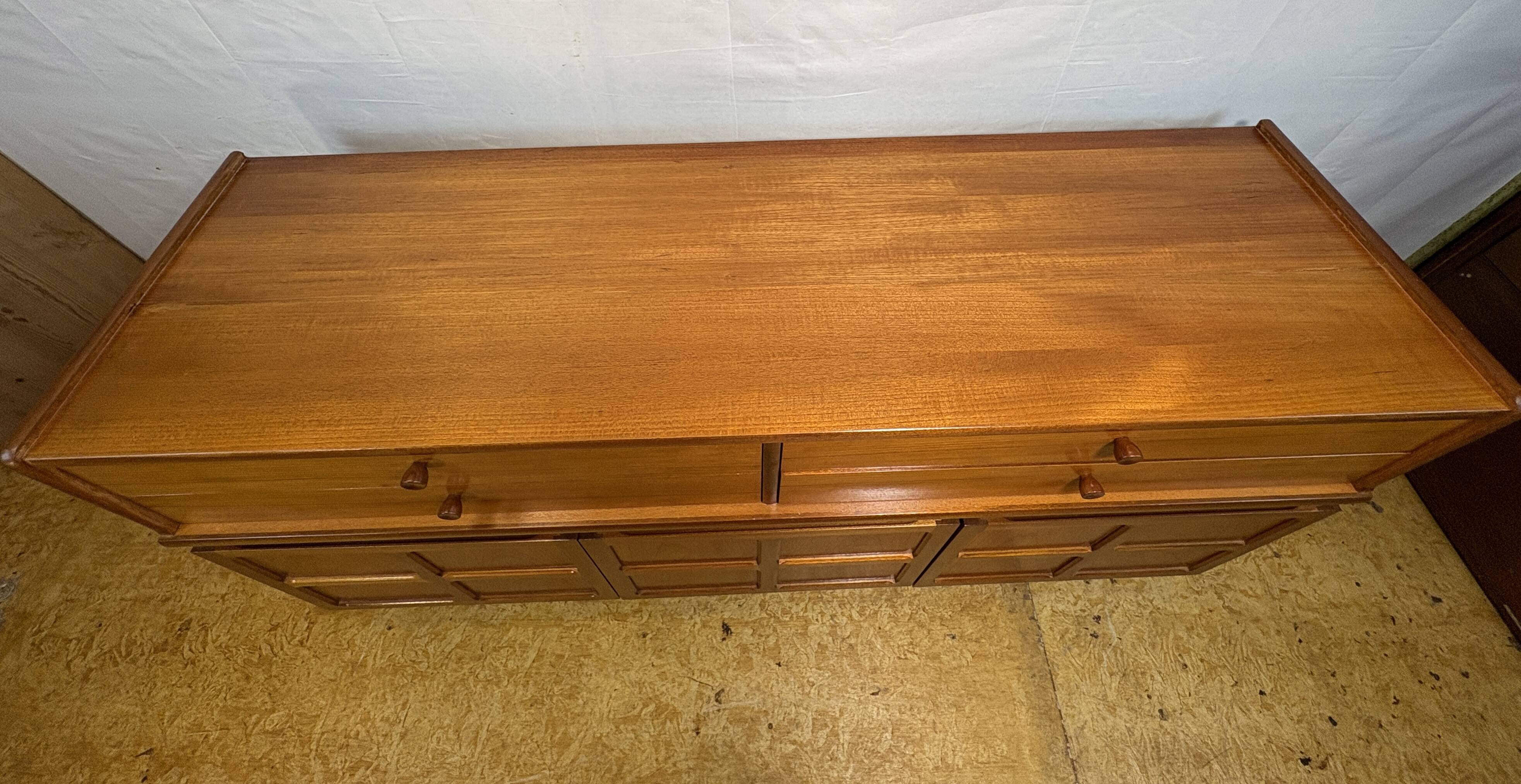 Mid Century Retro Vintage Teak Sideboard by Nathan 1960–1970 English Qualit
