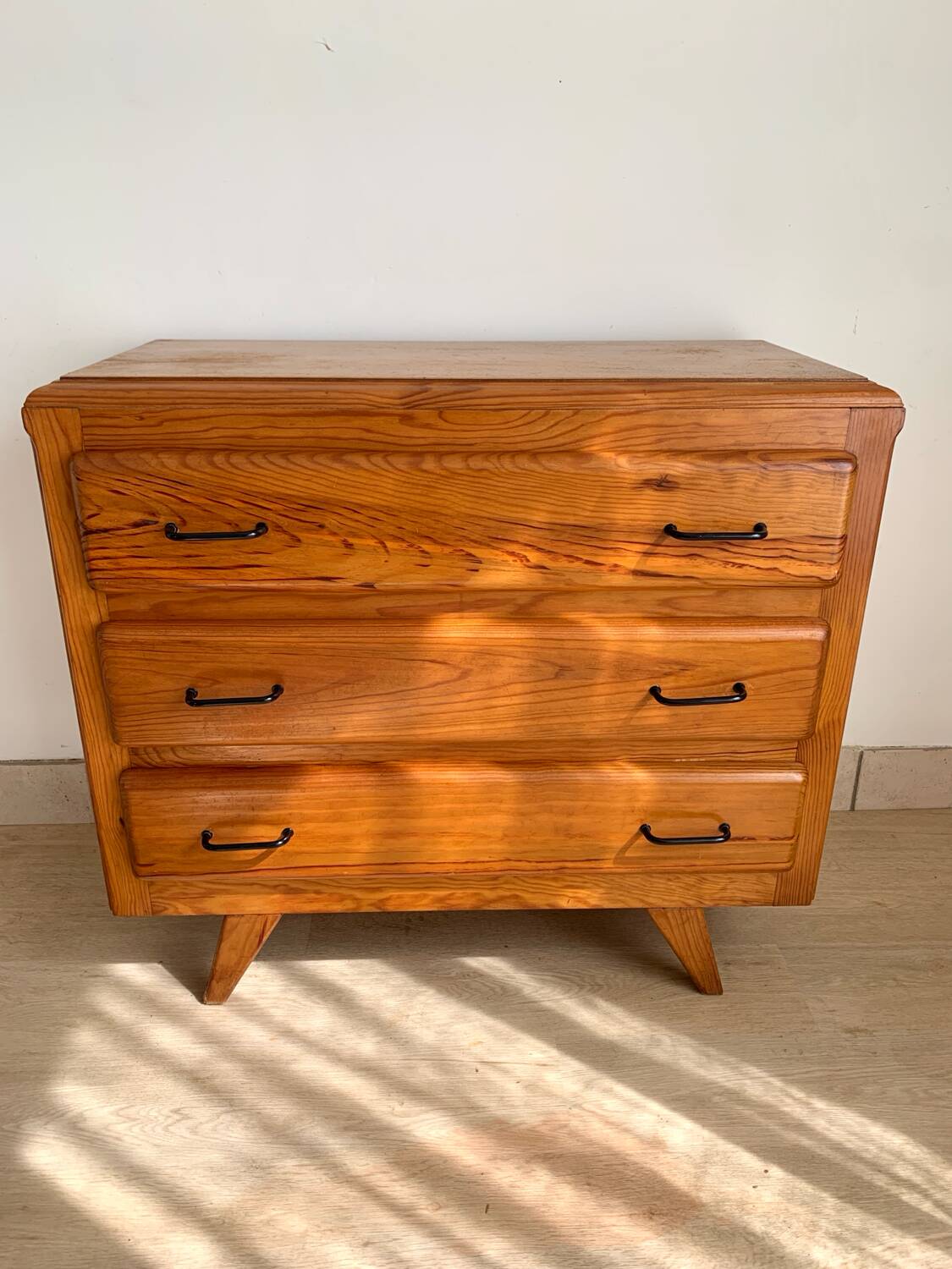 Vintage chest of drawers with compass feet