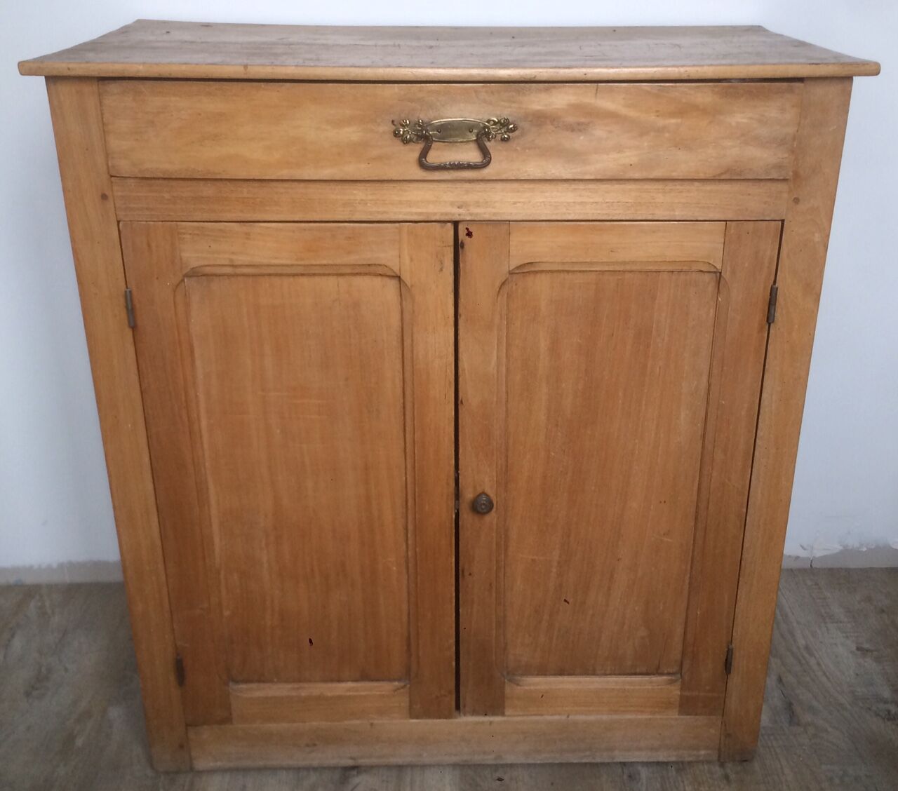 Parisian light wood buffet