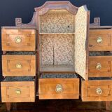 Commode cabinet en marqueterie d’époque Louis XVI