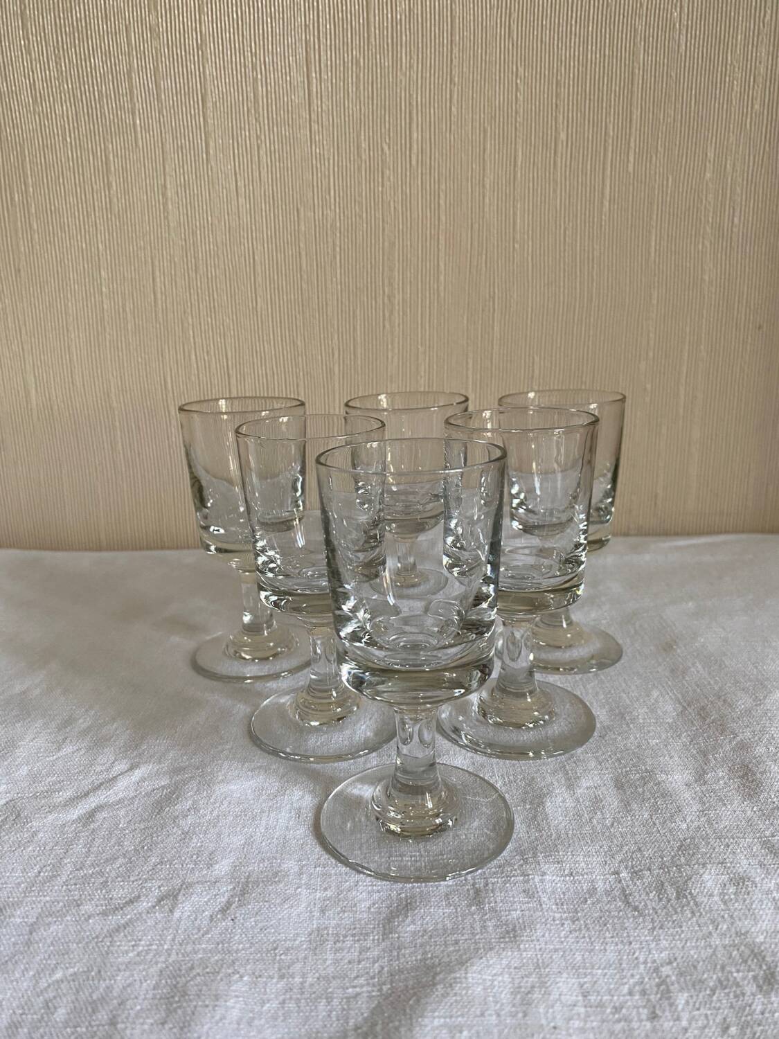 Set of 6 glass digestive glasses