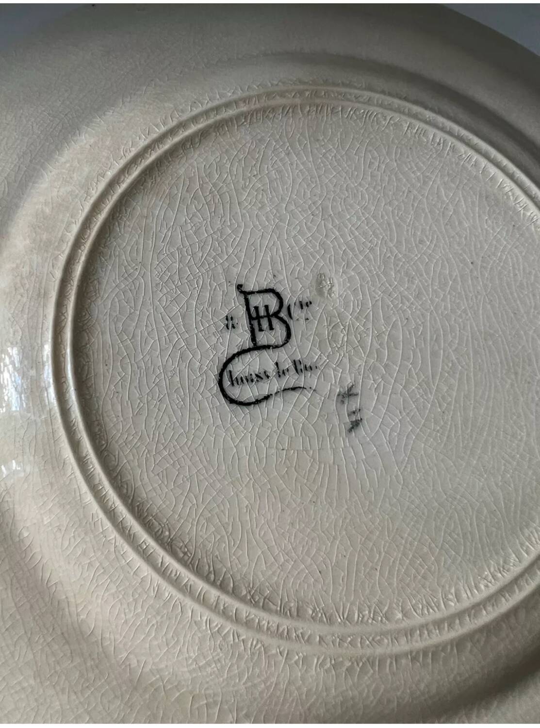 10 assiettes marron en barbotine fruits Choisy le Roi