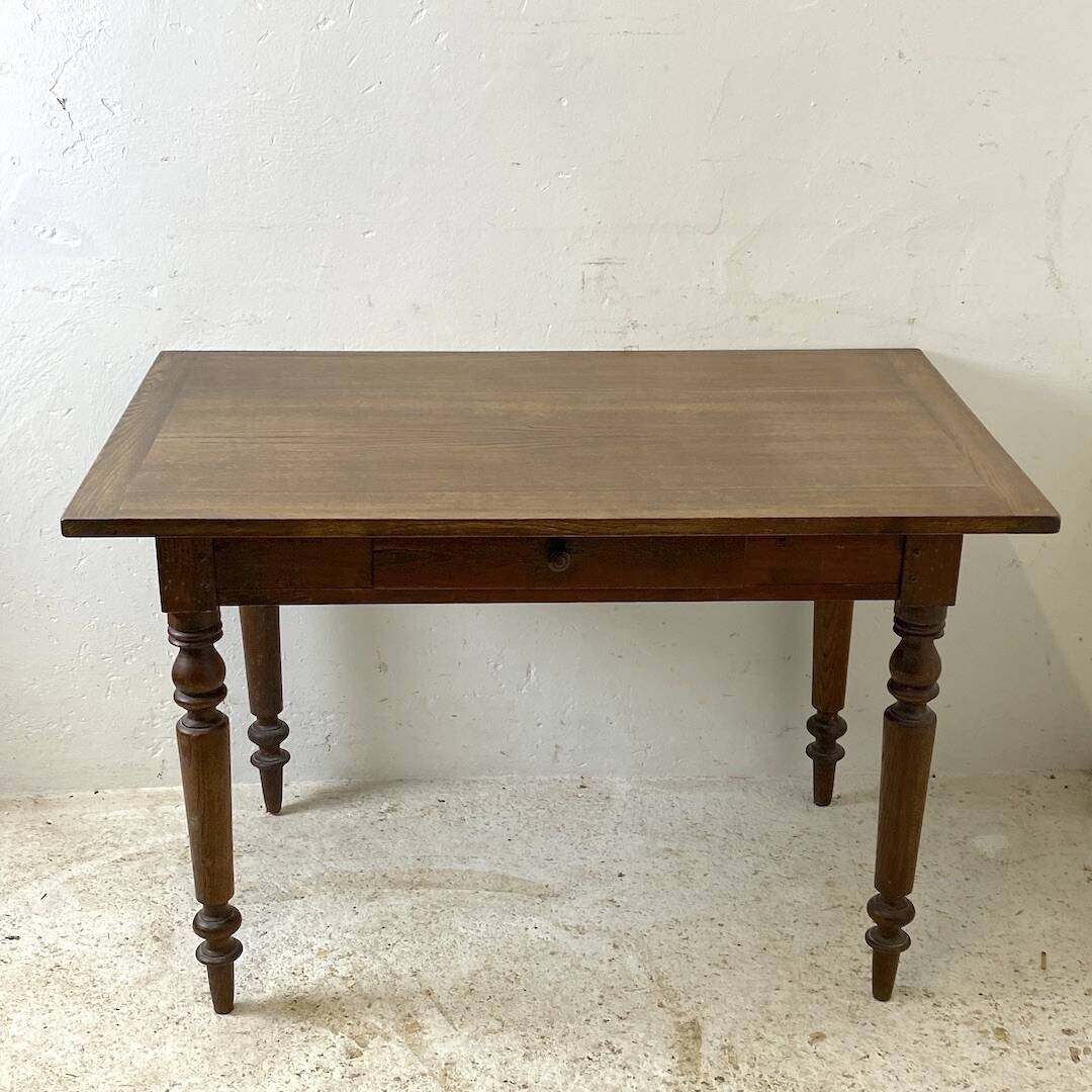 Table, bureau ancien pieds tournés