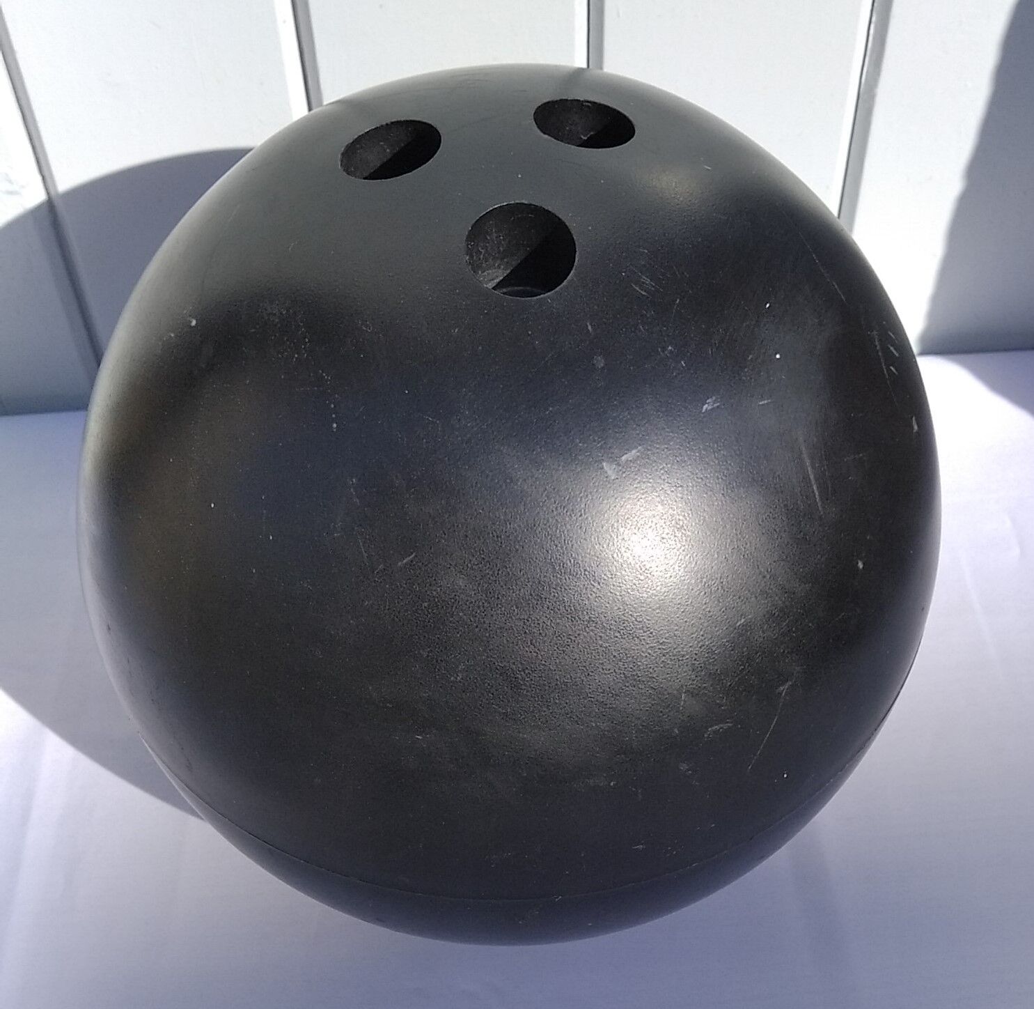 Lamotte design ice bucket