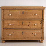 Antique three-drawer chest of drawers (circa 1920)