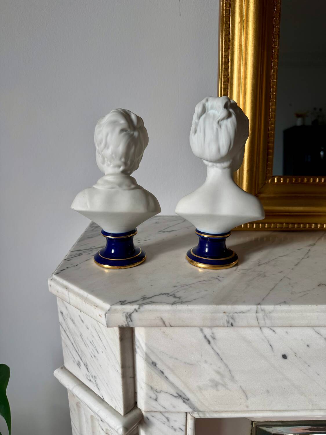 Louise porcelain busts