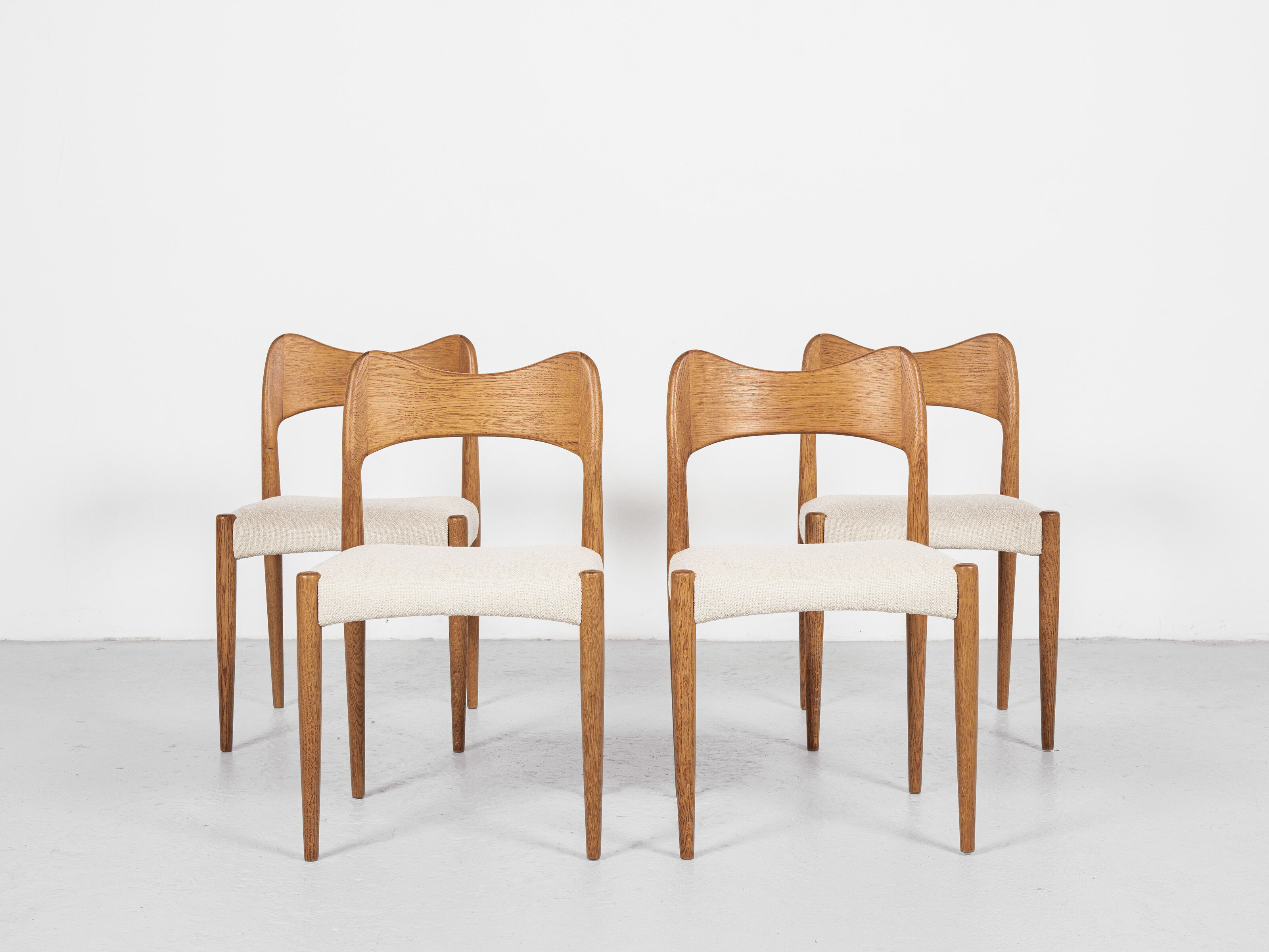 4 dining chairs in oak by Arne Hovmand Olsen for Mogens Kold 1960s