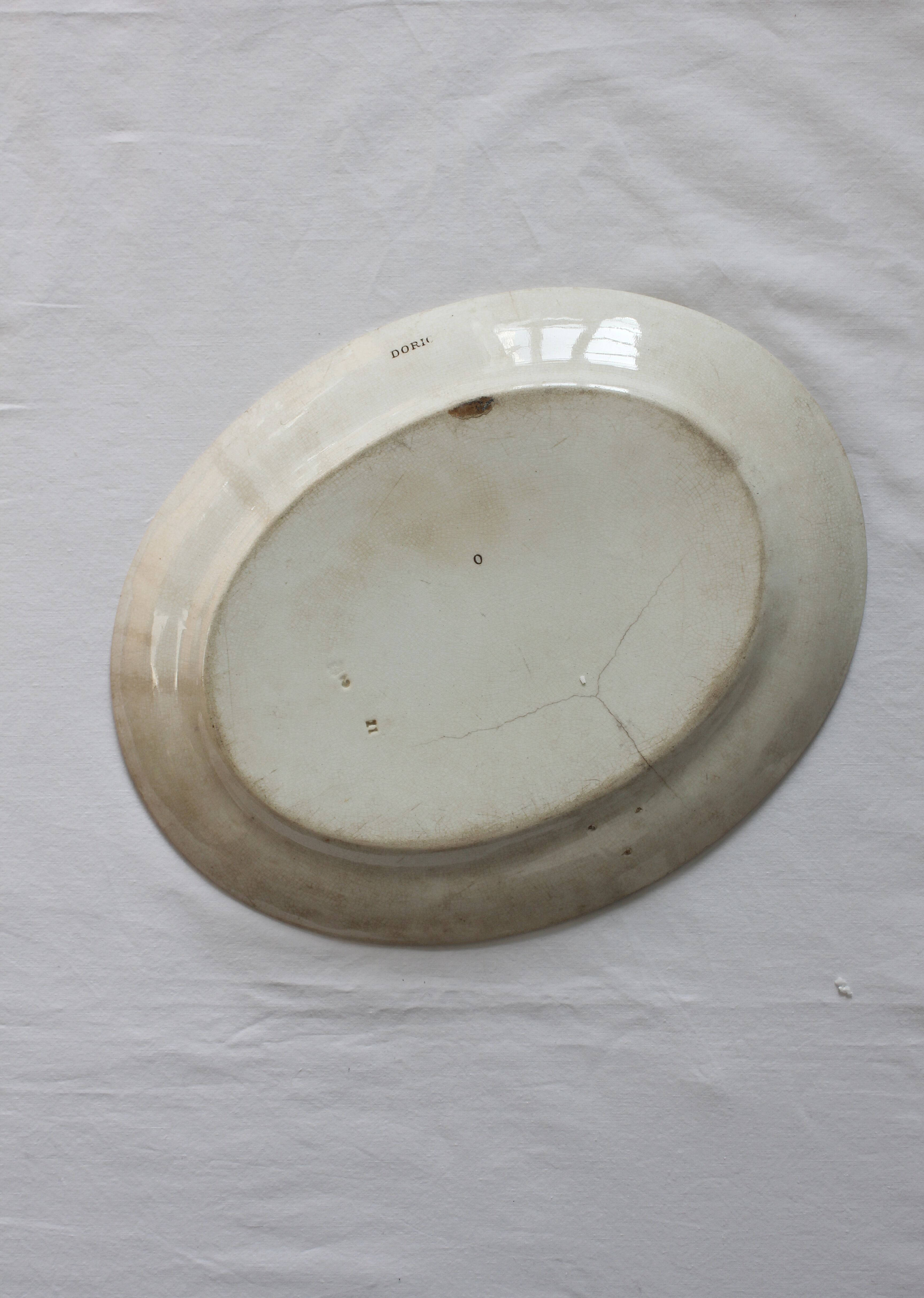 Oval flat in iron earth brown brown decoration