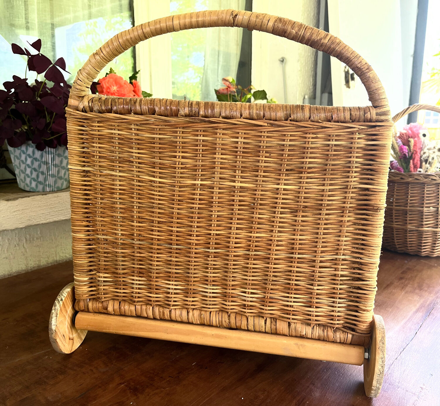 Rattan trolley/stroller