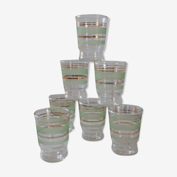 Lot de 7 verres granité vert clair années 50-60