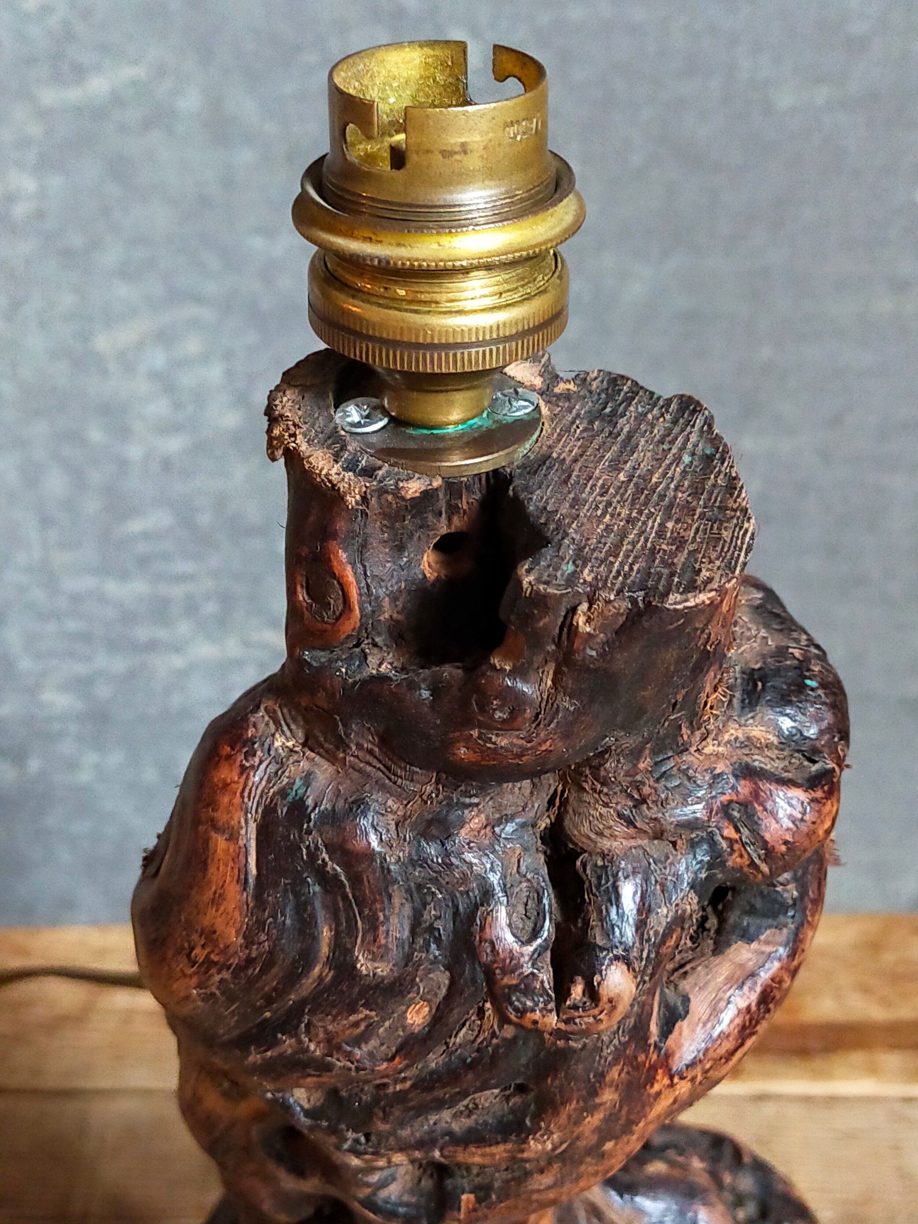 Pied de lampe bois cep de vigne Art-populaire ancien