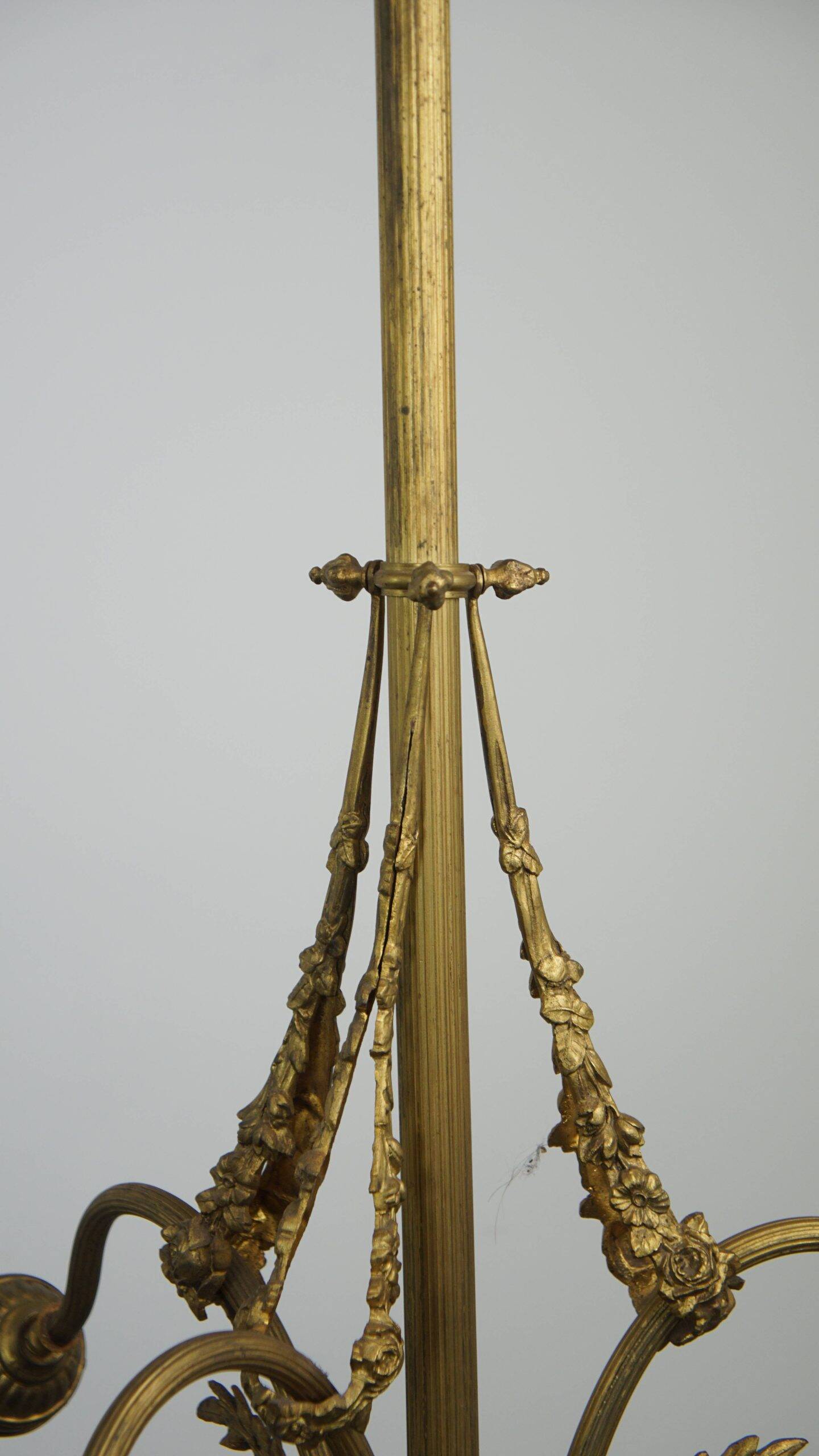Antique pendant lamp with gold-coloured and ornate details and 3 fittings