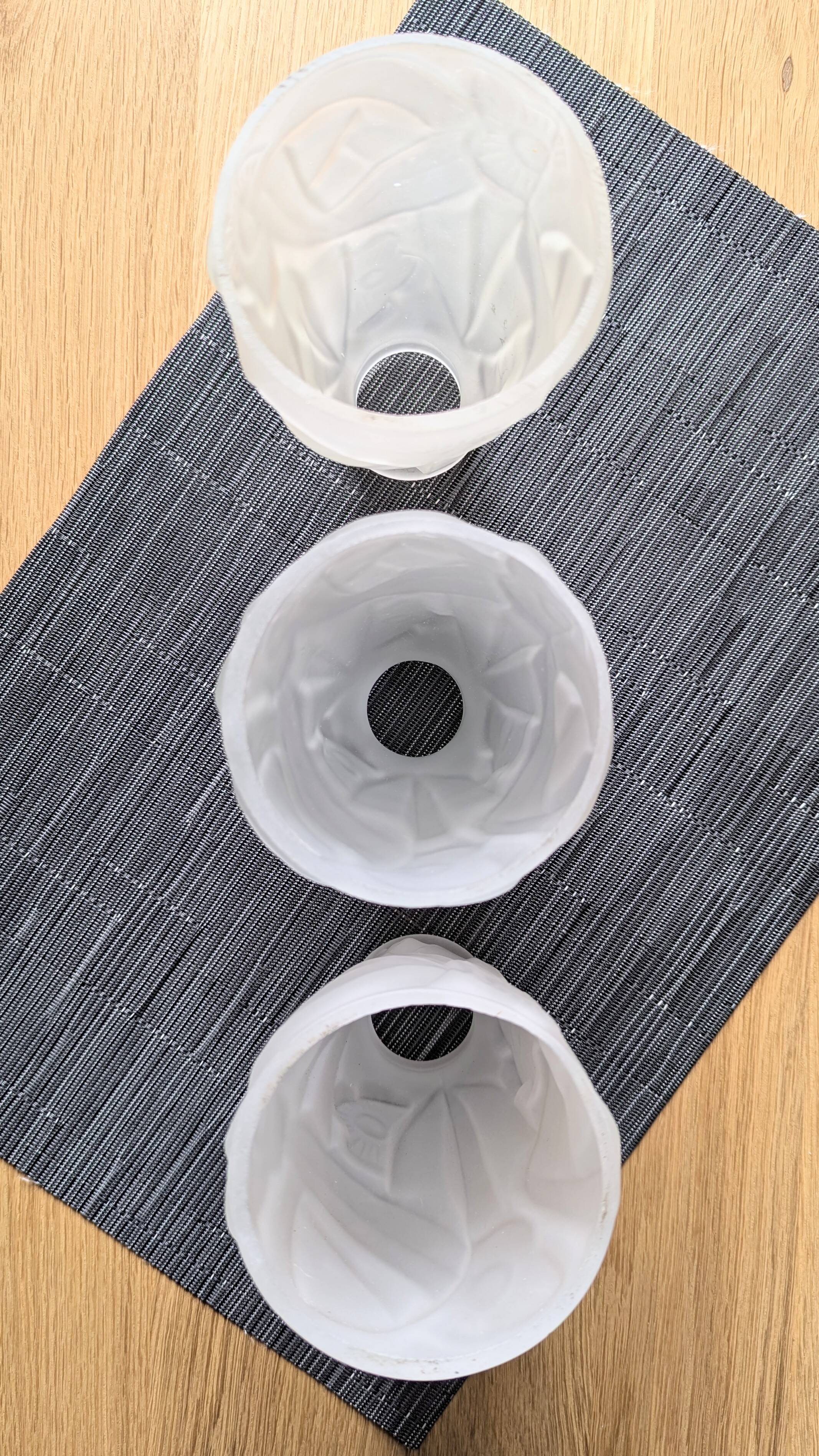 Set of 3 glass paste globes (L-0210-2)