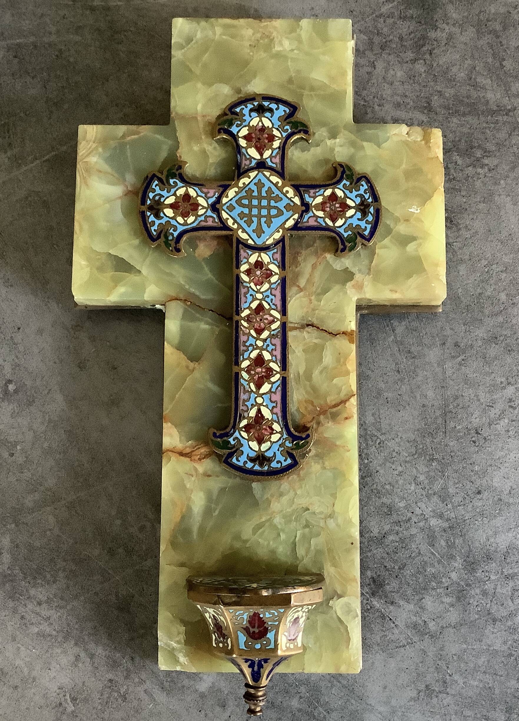 Wall cross with a holy water font in enamel and onyx, 19th century.