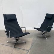 Set of aluminium chairs EA 124 Mid-Century by Charles & Ray Eames for Herman Miller, 1960s.