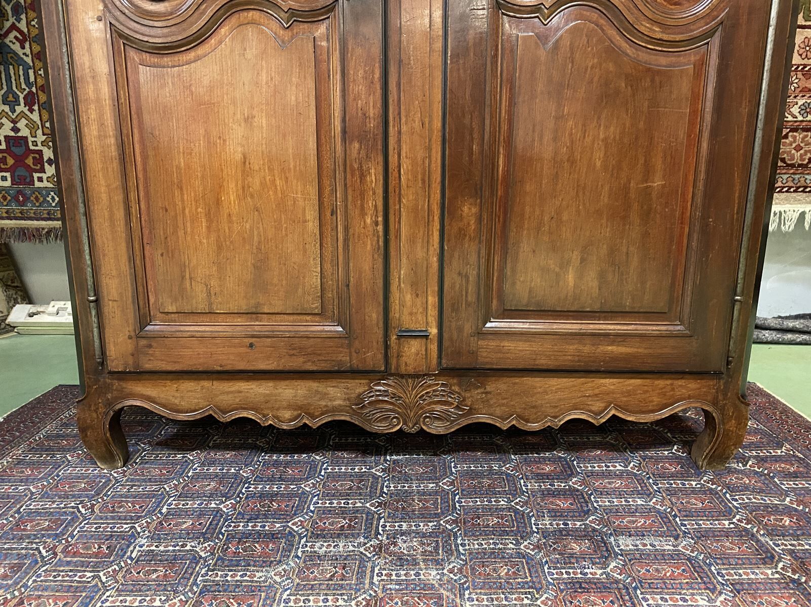 Louis XV walnut cabinet - 18th century