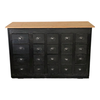 Trade furniture with 20 drawers