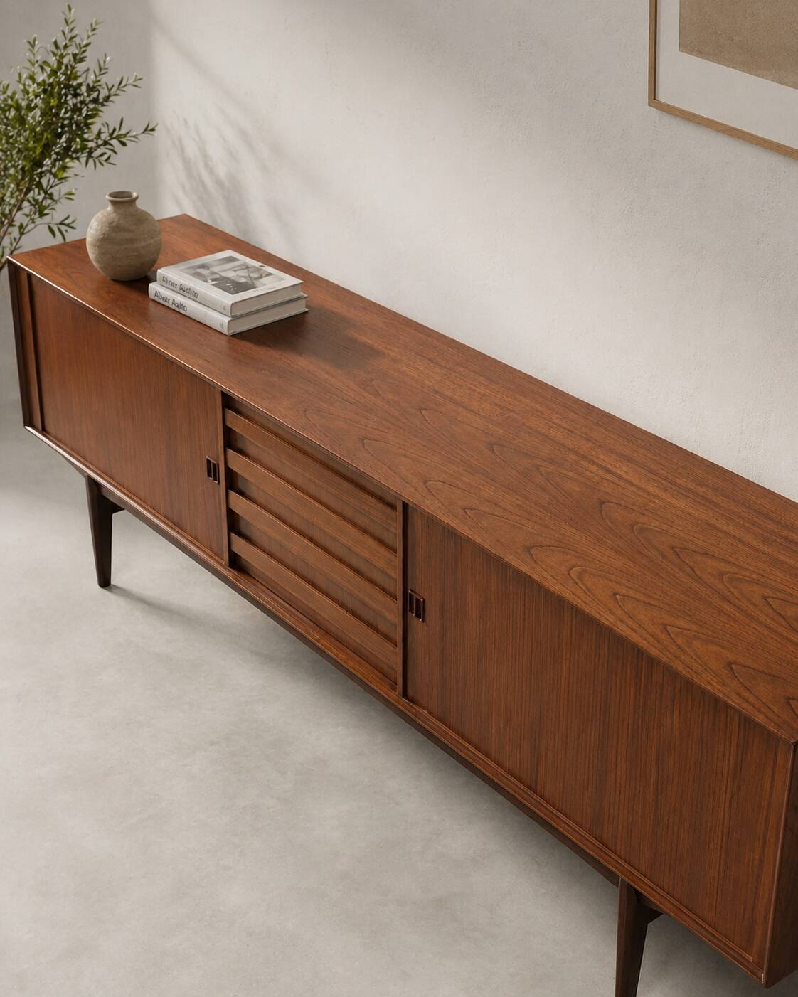 Vintage enfilade Oswald Vermaercke Paola in teak