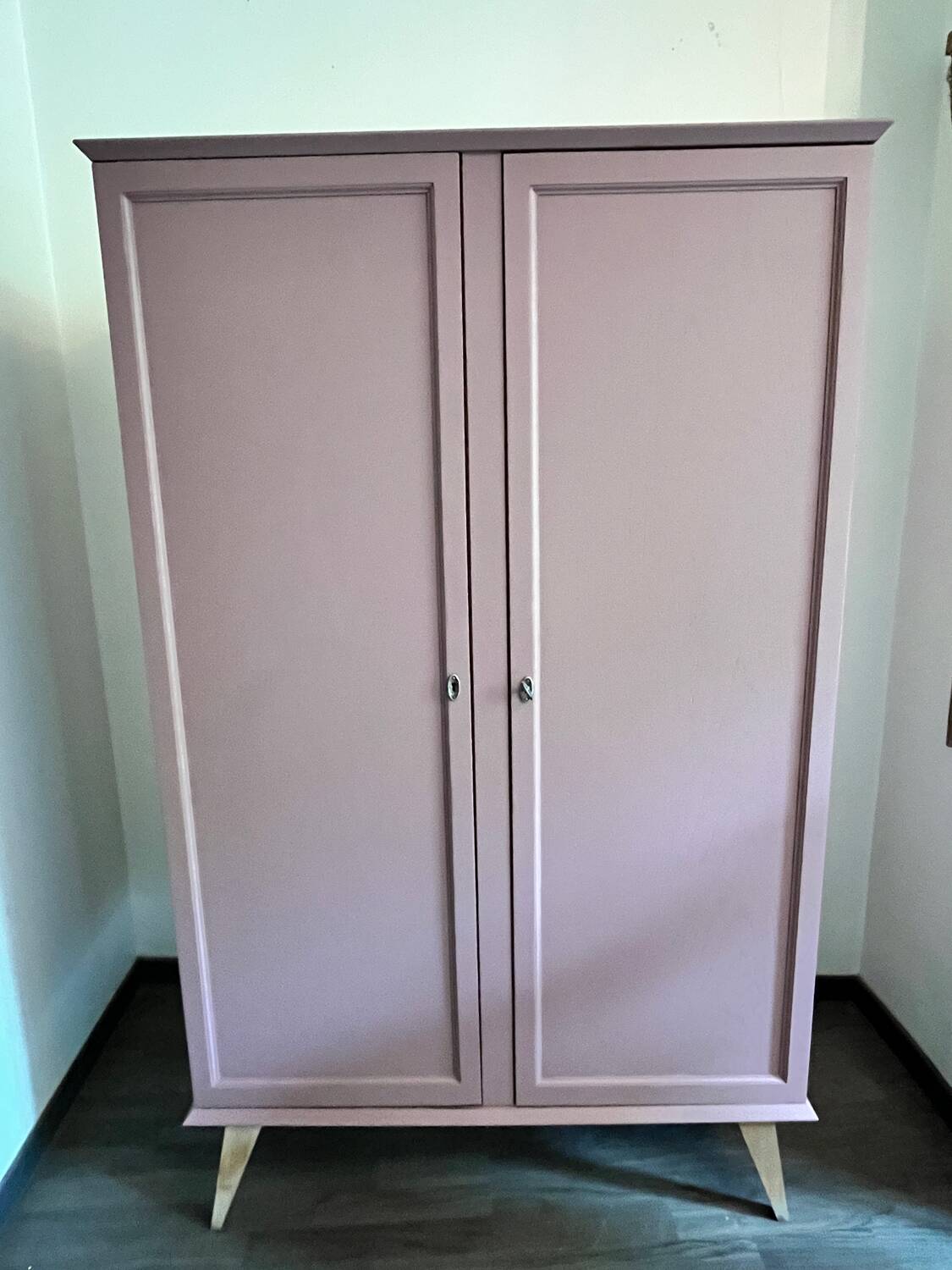 Wardrobe compass feet pink haberdashery