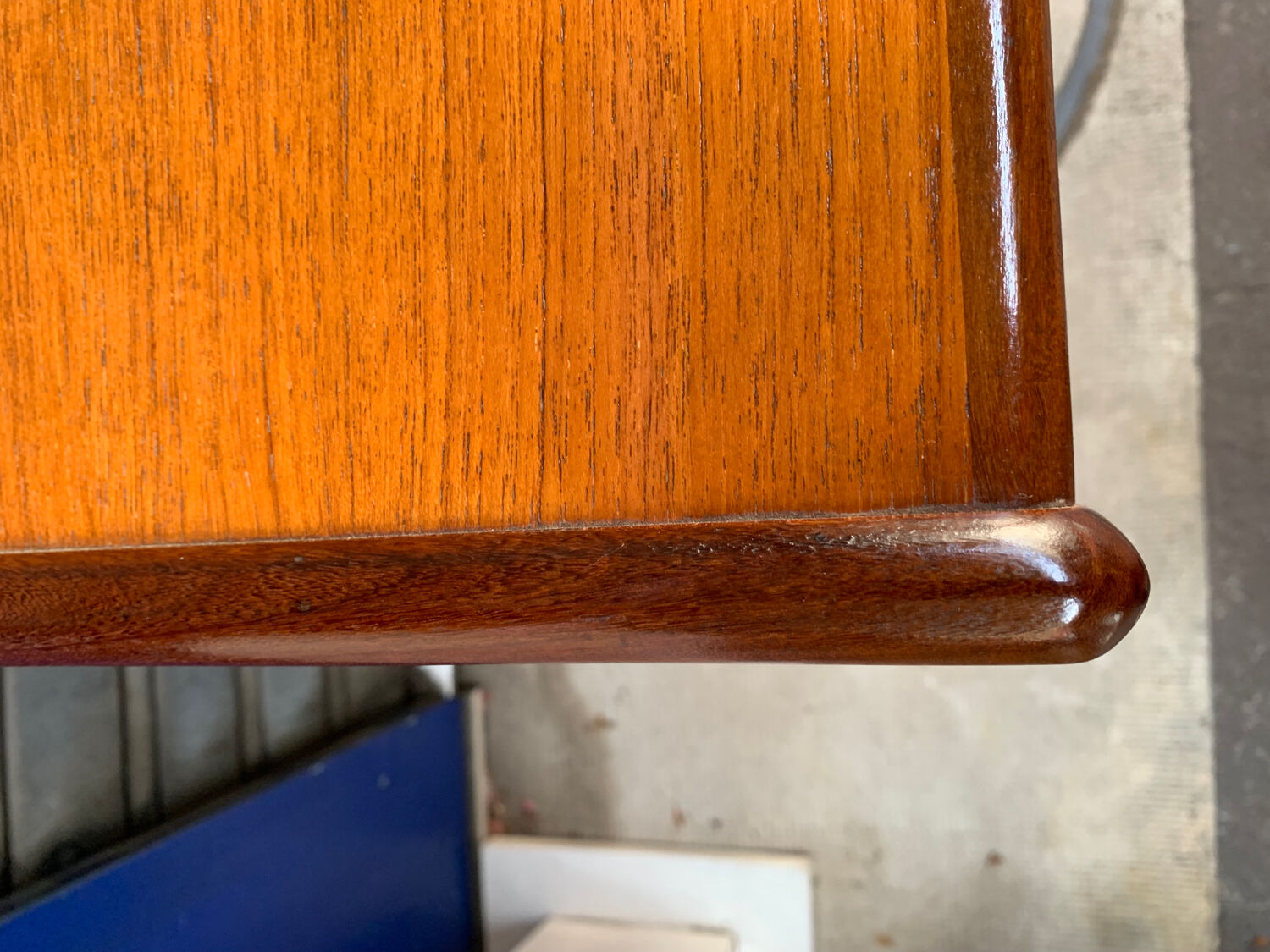 Mahogany veneer sideboard from the 60s