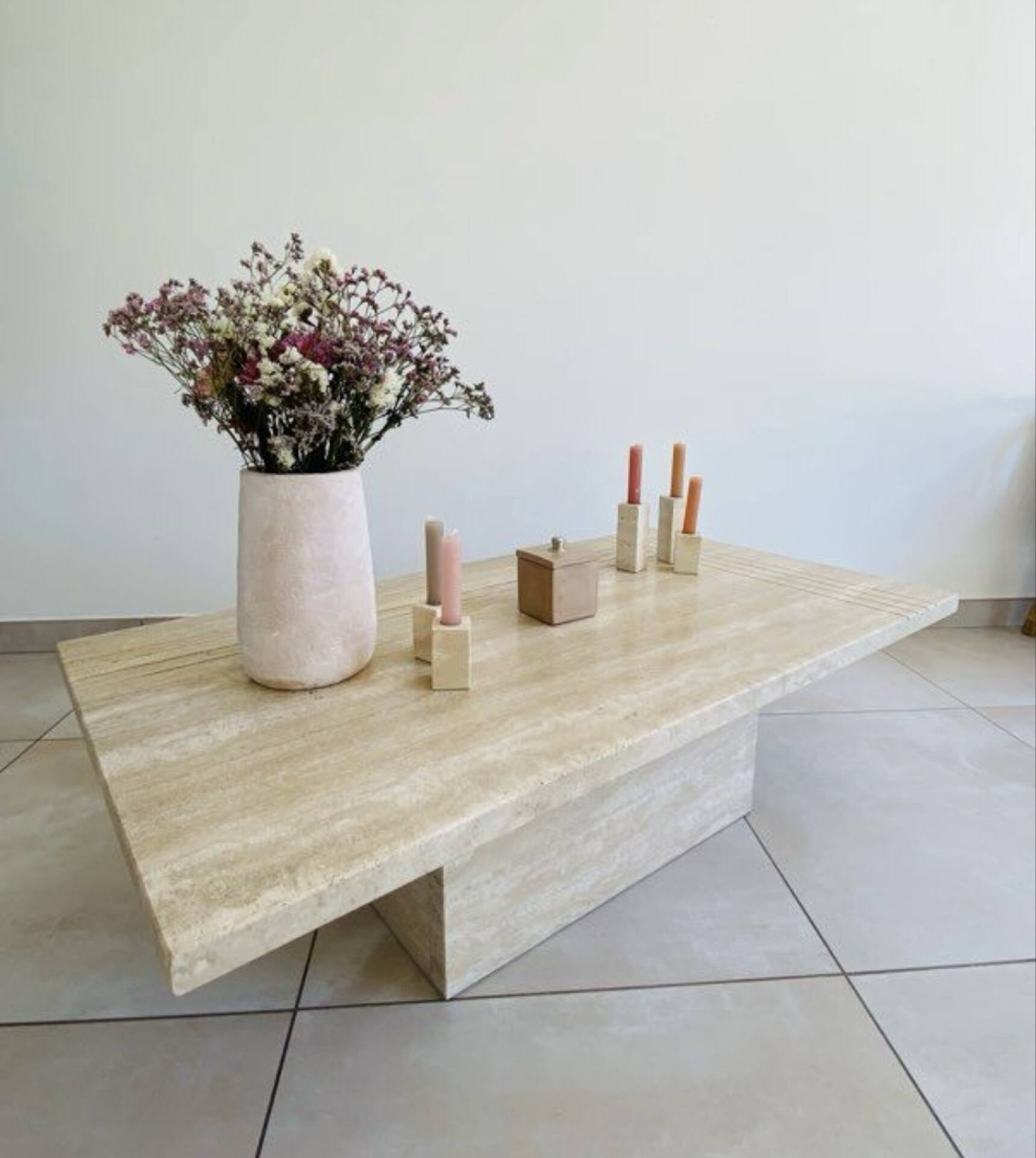 Table basse en travertin