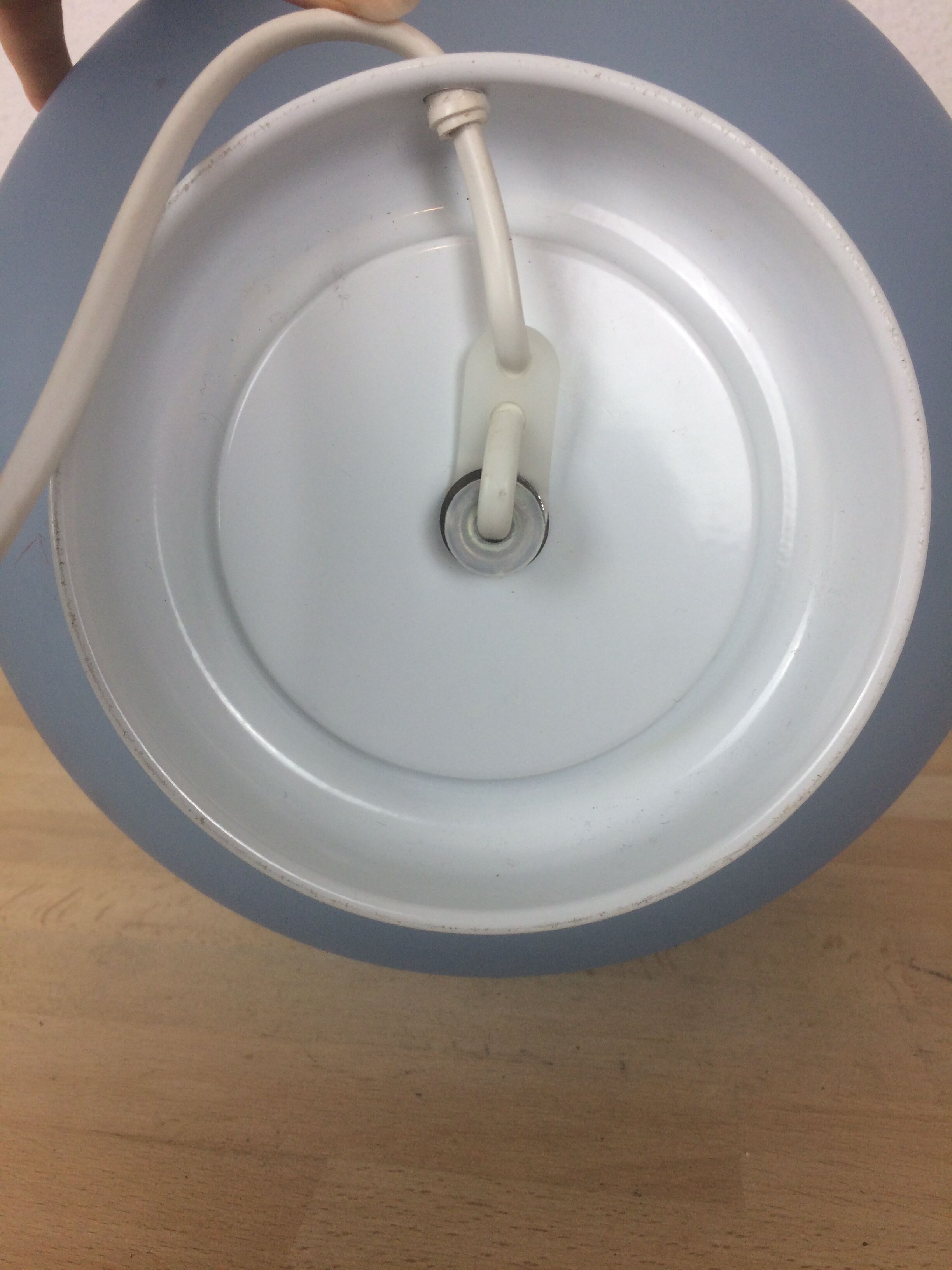 Lampe œuf pop en verre bleu 80's