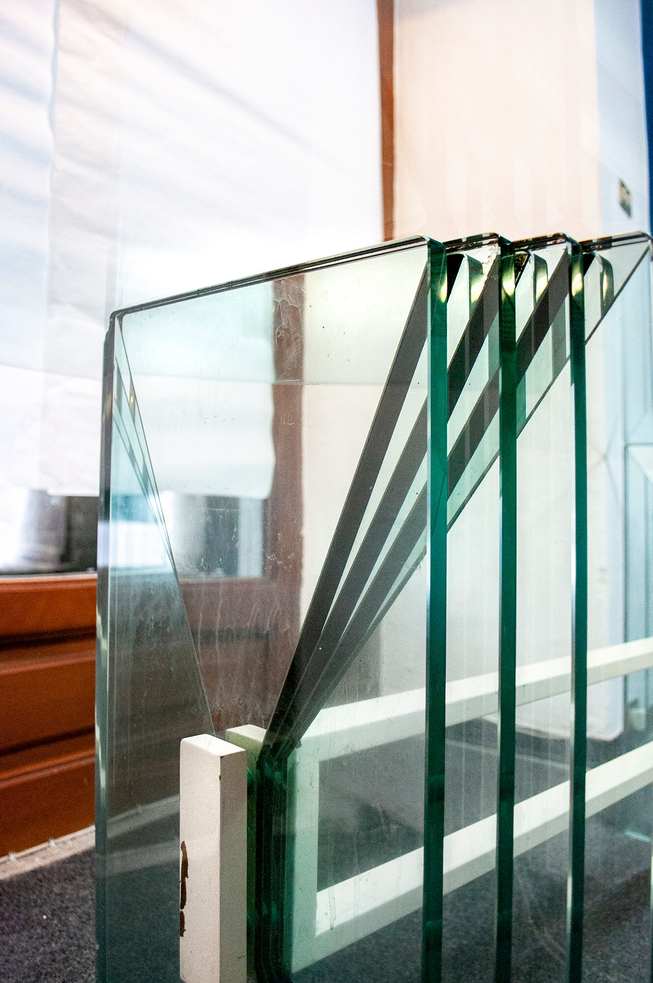 Table in crystal, mirror and licked brass, Italy 1970s