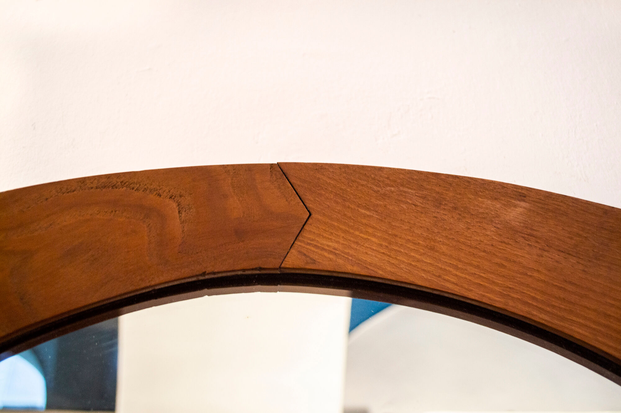 Mirror framed in Campo walnut wood and Graffi Italia Anni '50