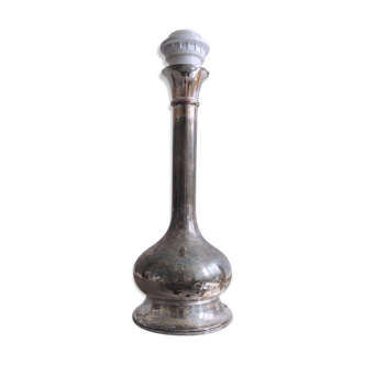 Metal lamp stand