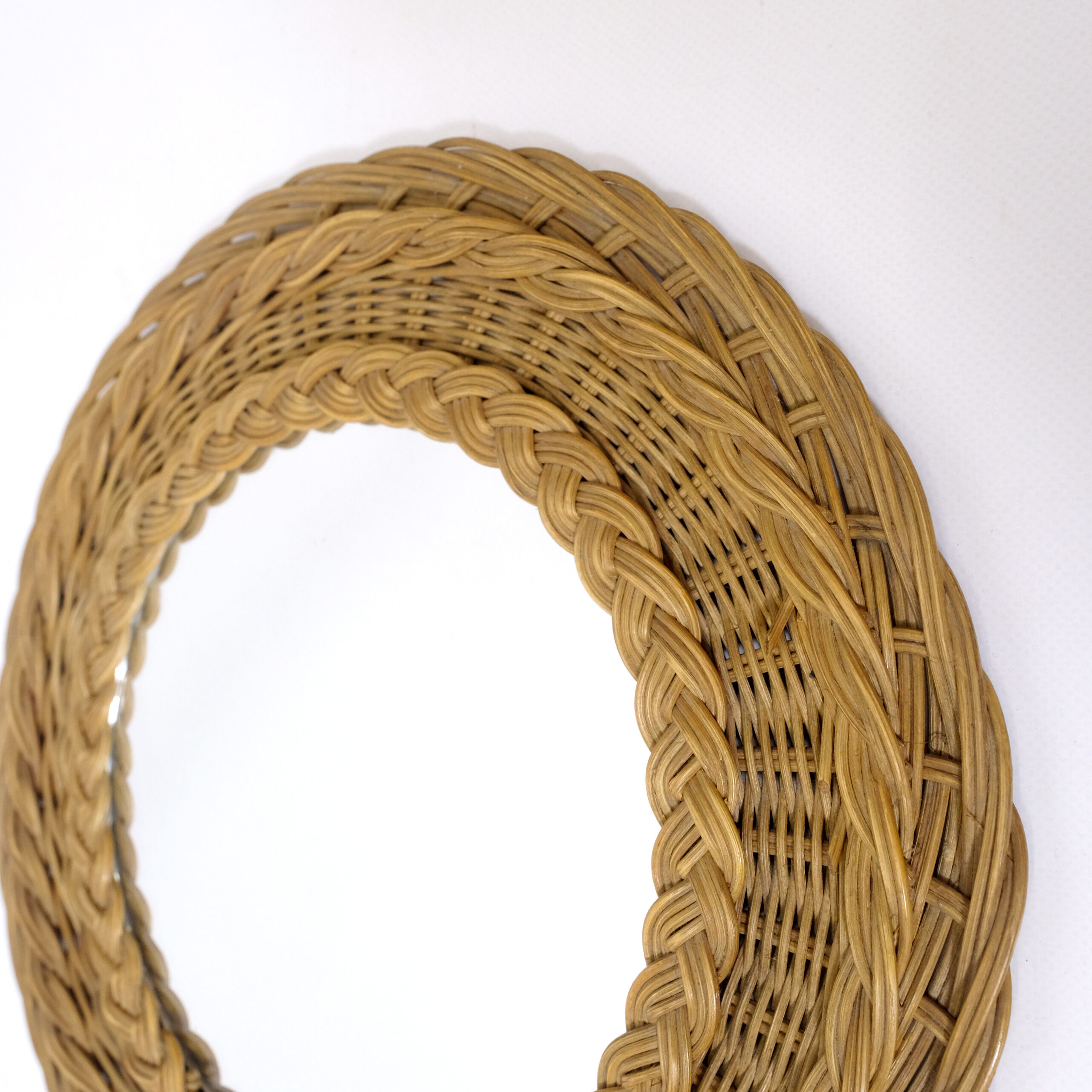 Round wicker mirror, 34cm