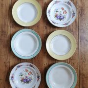 Assiettes creuses vintage dépareillées