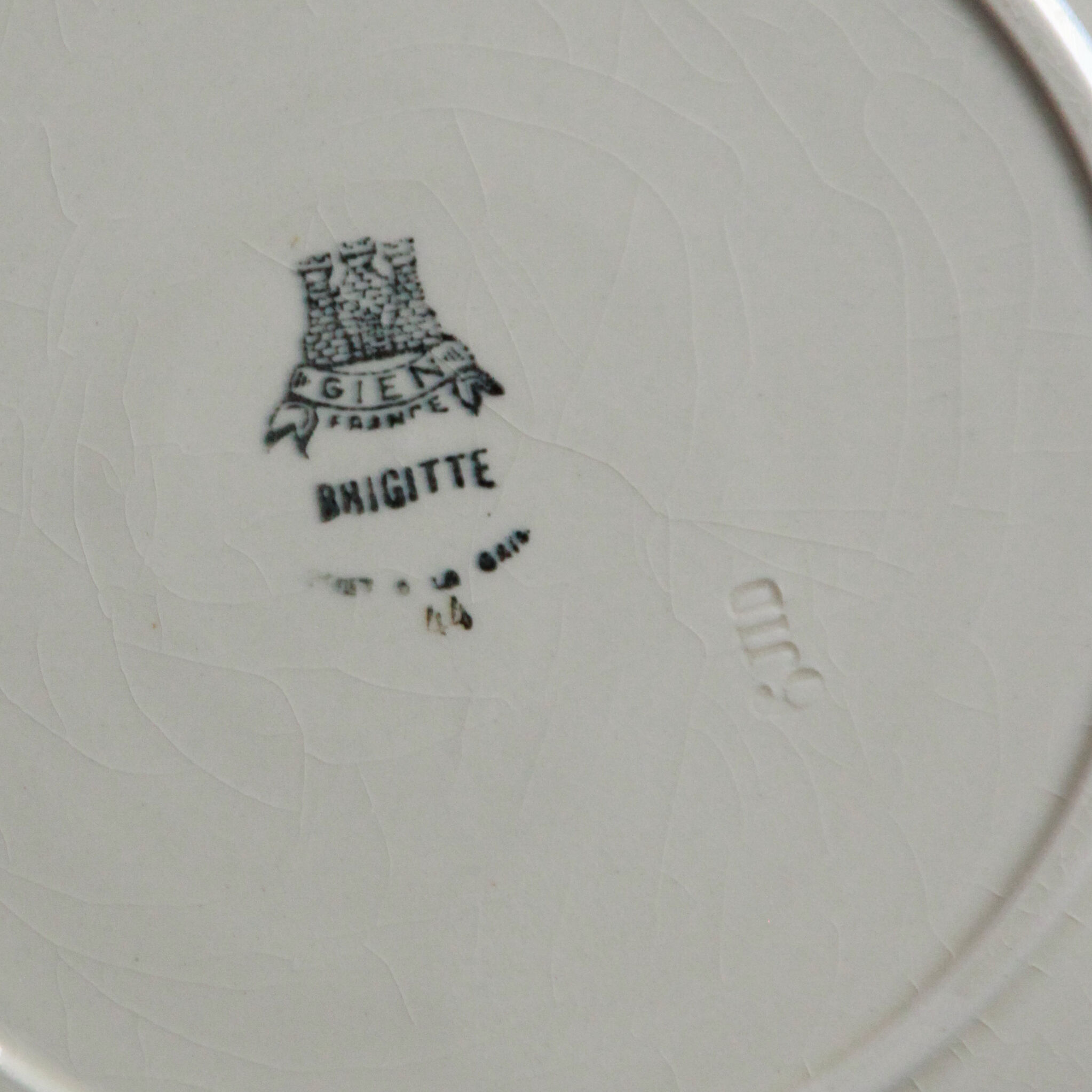 Serving dish hollow earthenware old Gien model Brigitte