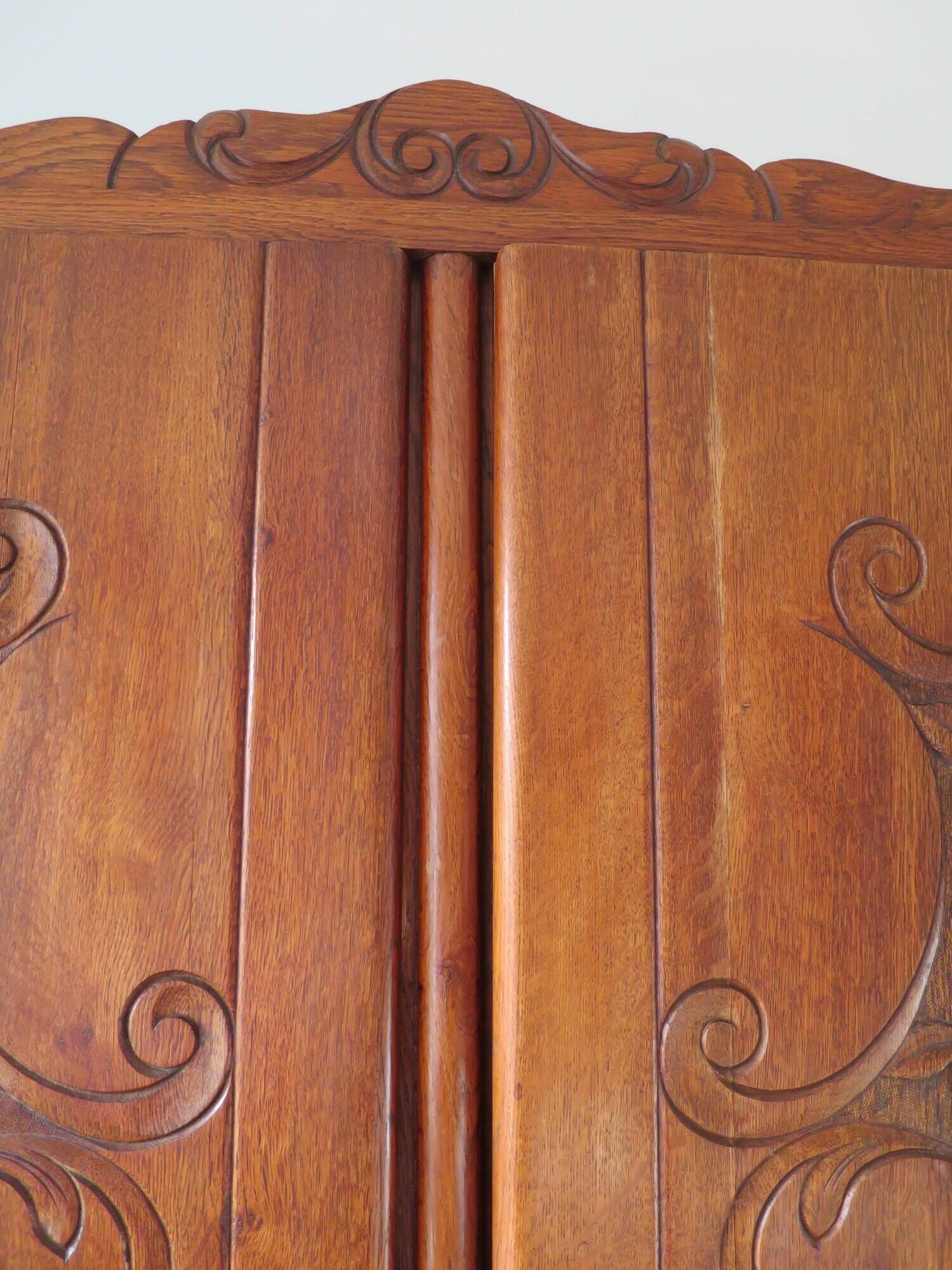 English asymmetrical chest of drawers - Art Deco - Mirror - 2 doors - 5 drawers - Mesh blond oak