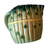 Barbotine jug