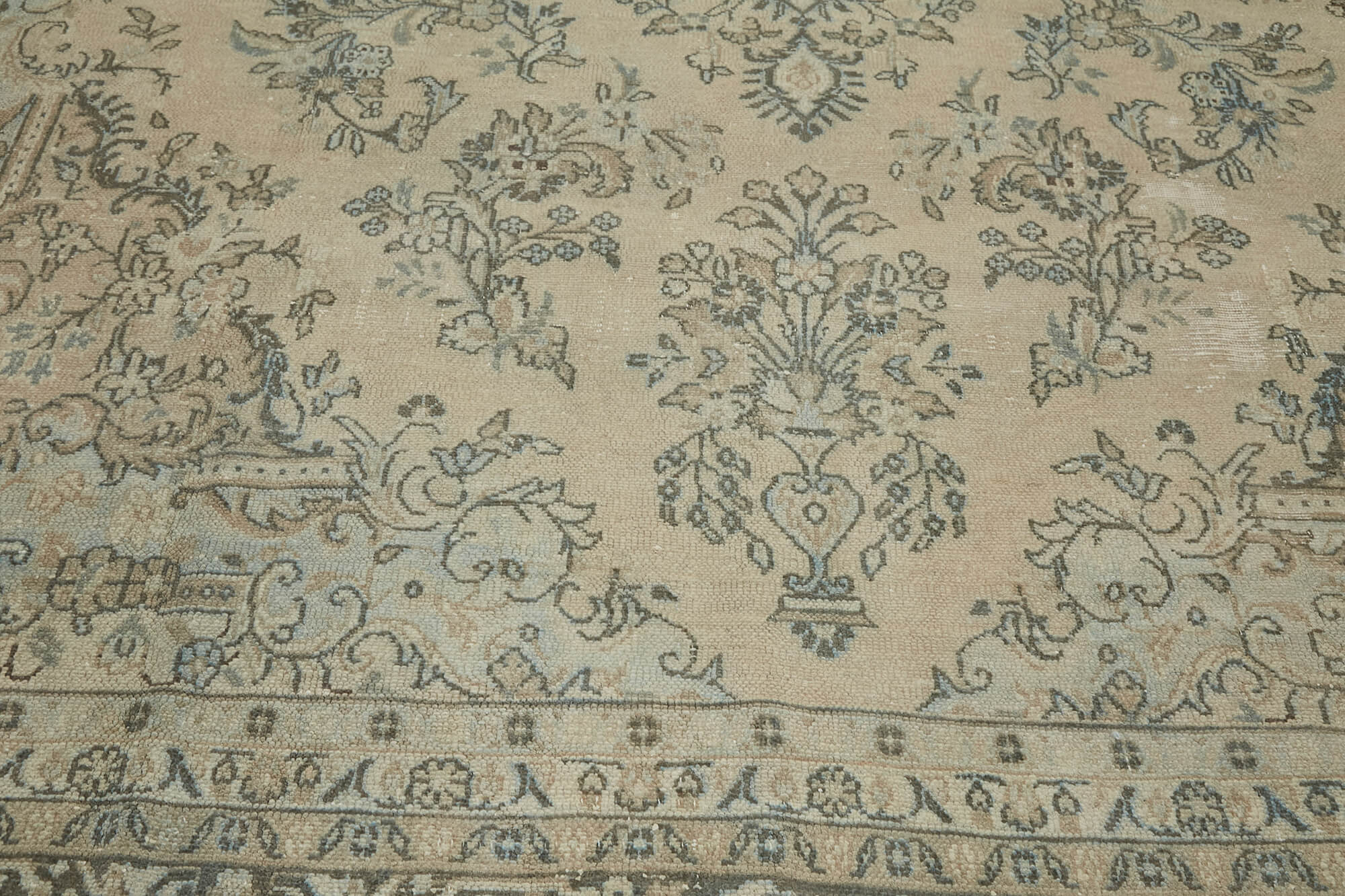 Handmade oriental unique 1980s 319 cm x 423 cm beige wool carpet