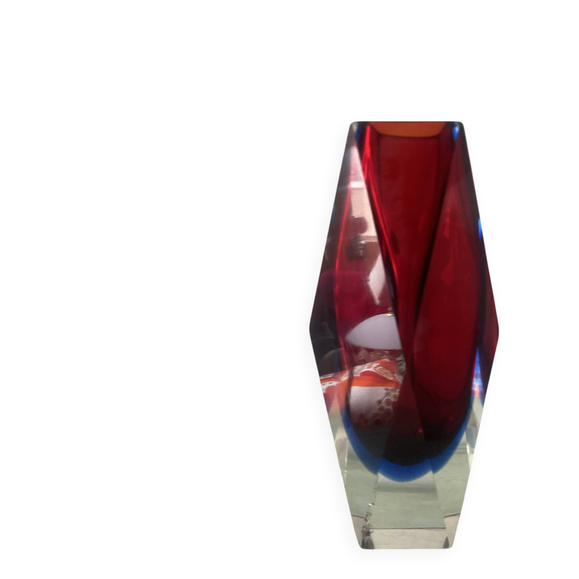 Facet-cut Sommerso vase by Flávio Poli from the 60s-70s.