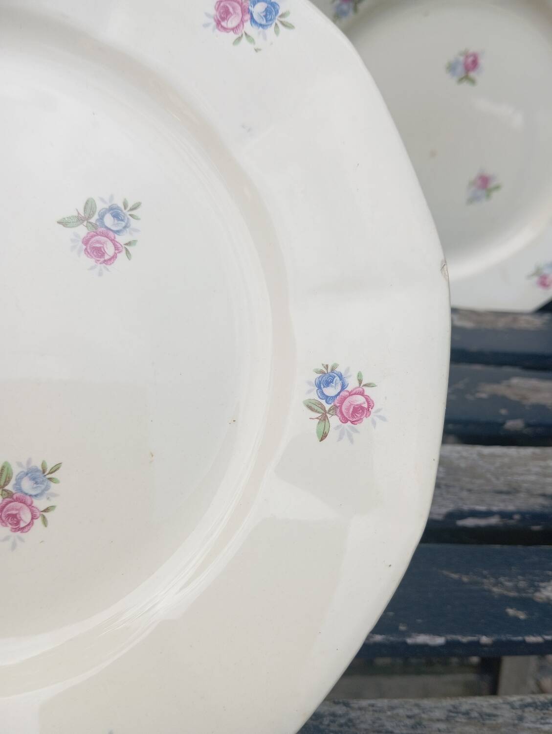 Assiettes à dessert x 7 porcelaine rétro 1920/50 à fleurs, CH-RENOU