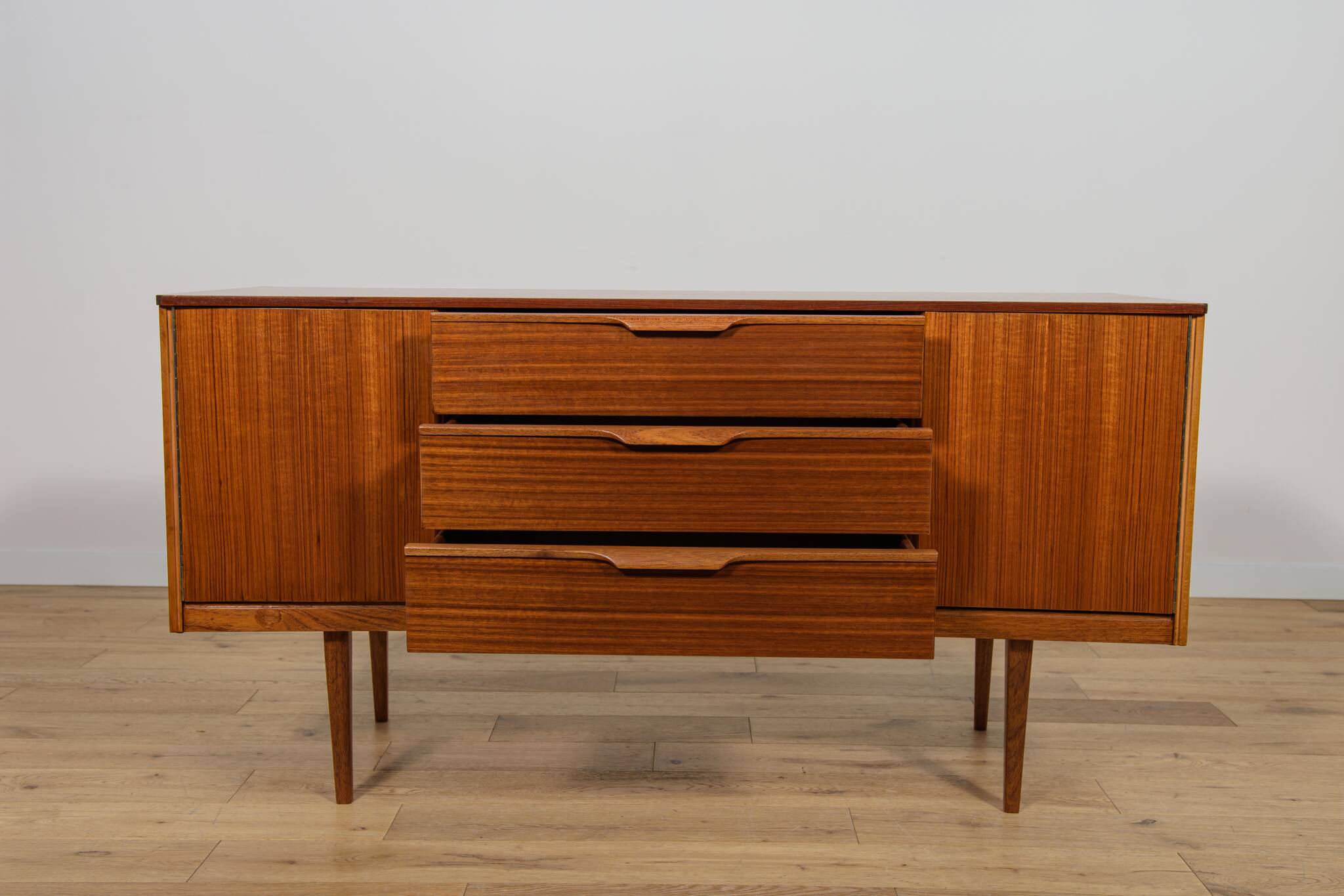 Mid Century Teak Sideboard from Austinsuite, United Knigdom, 1960s