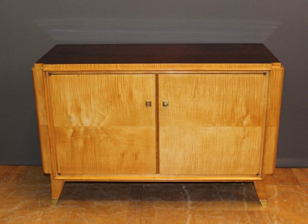Chest of drawers with Maple Art Deco doors