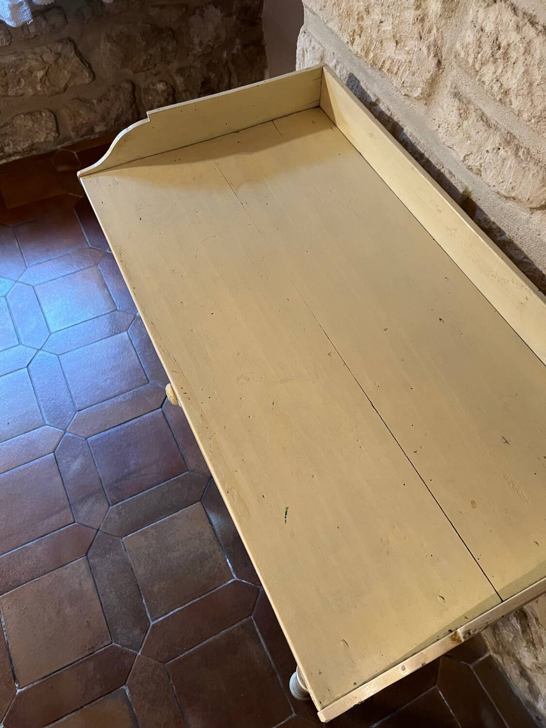 Antique patinated dressing table furniture