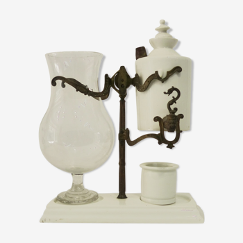 Paire de cafetières à bascle porcelaine blanche et bronze doré XIXeme style Louis Philippe