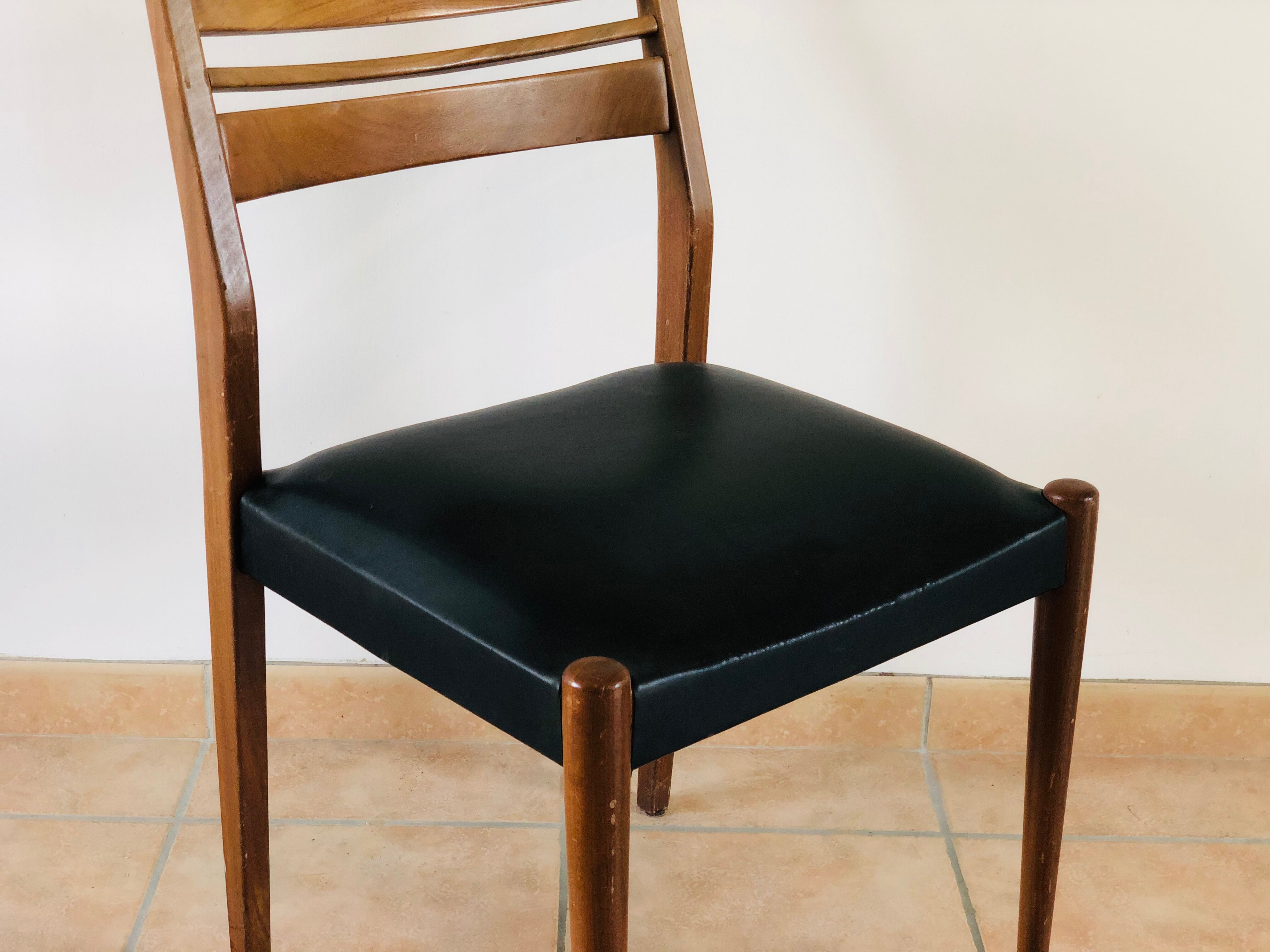 Set de 4 chaises scandinave en teck 1960