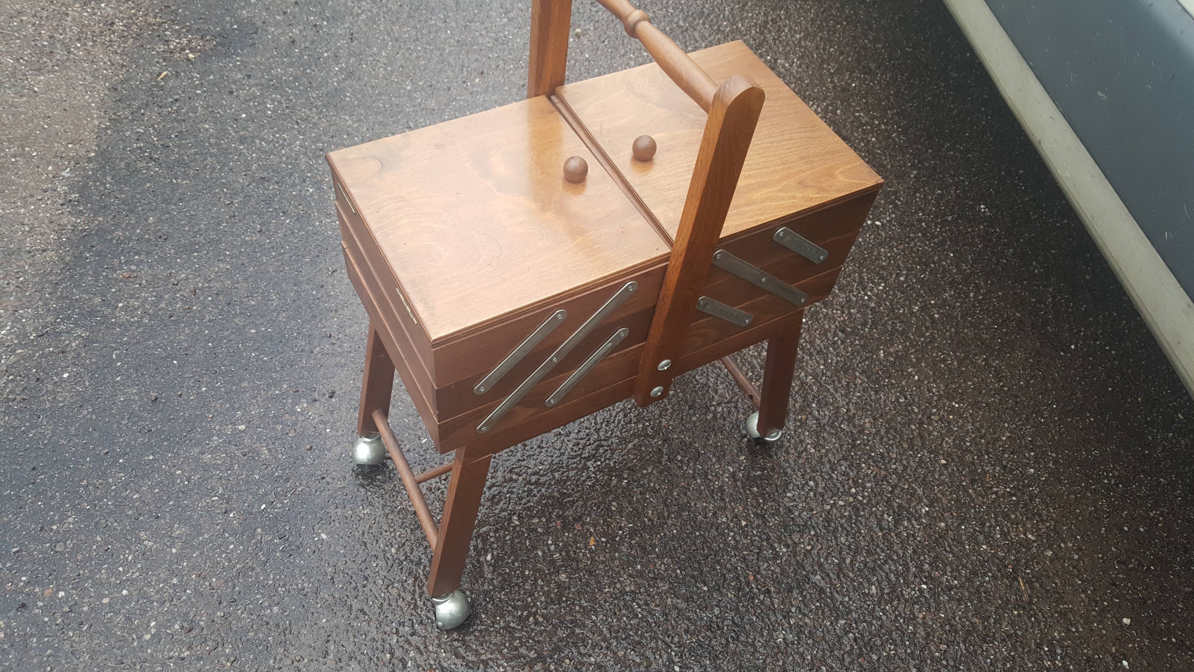 Sewing cart